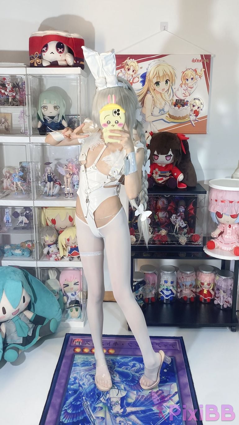 Cosplayer white oak Shirly azur lane Vicious Rabbit PixiBB.COM 003