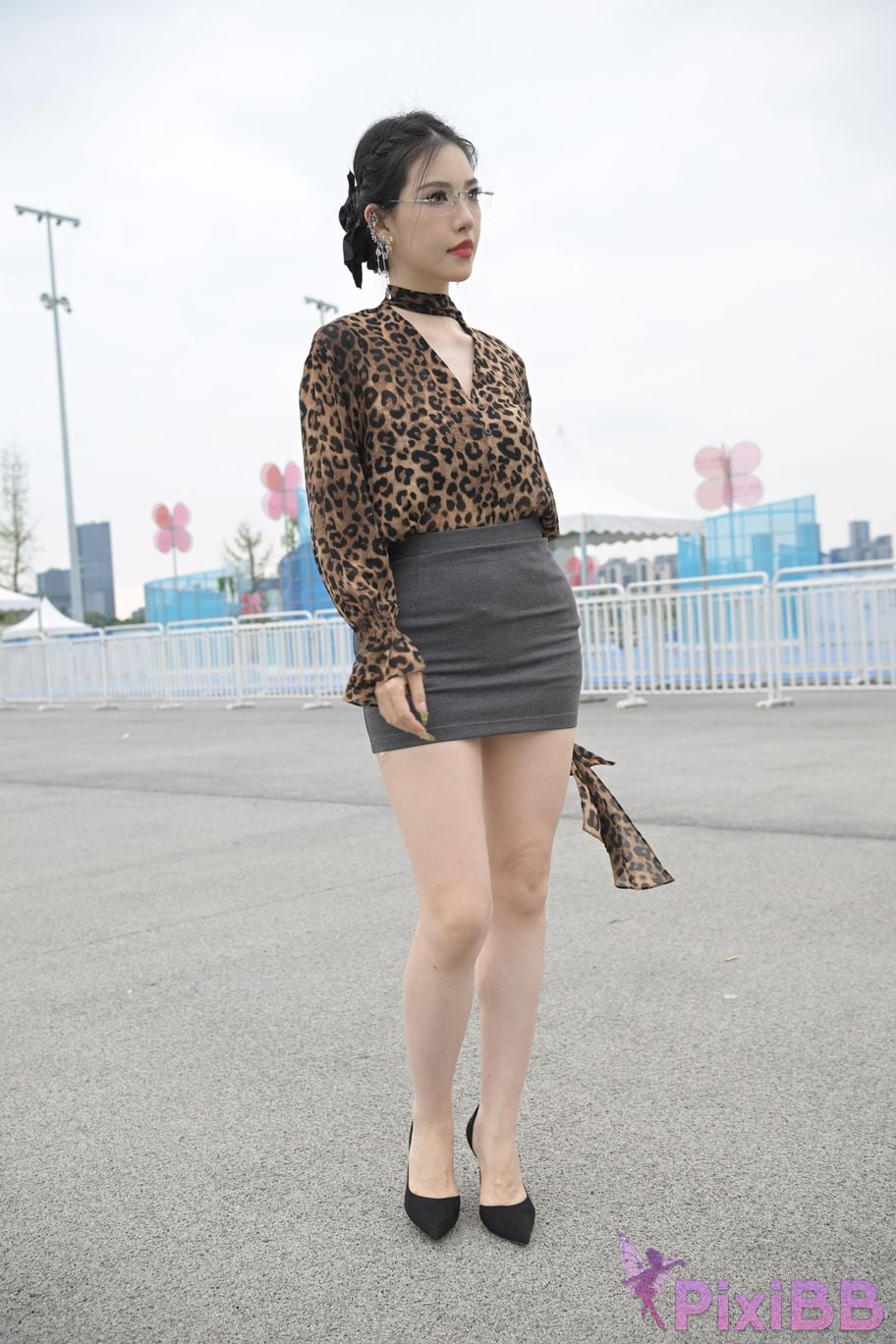 Featured Street Photography Works No.5680 Long legs leopard print PixiBB.COM 174