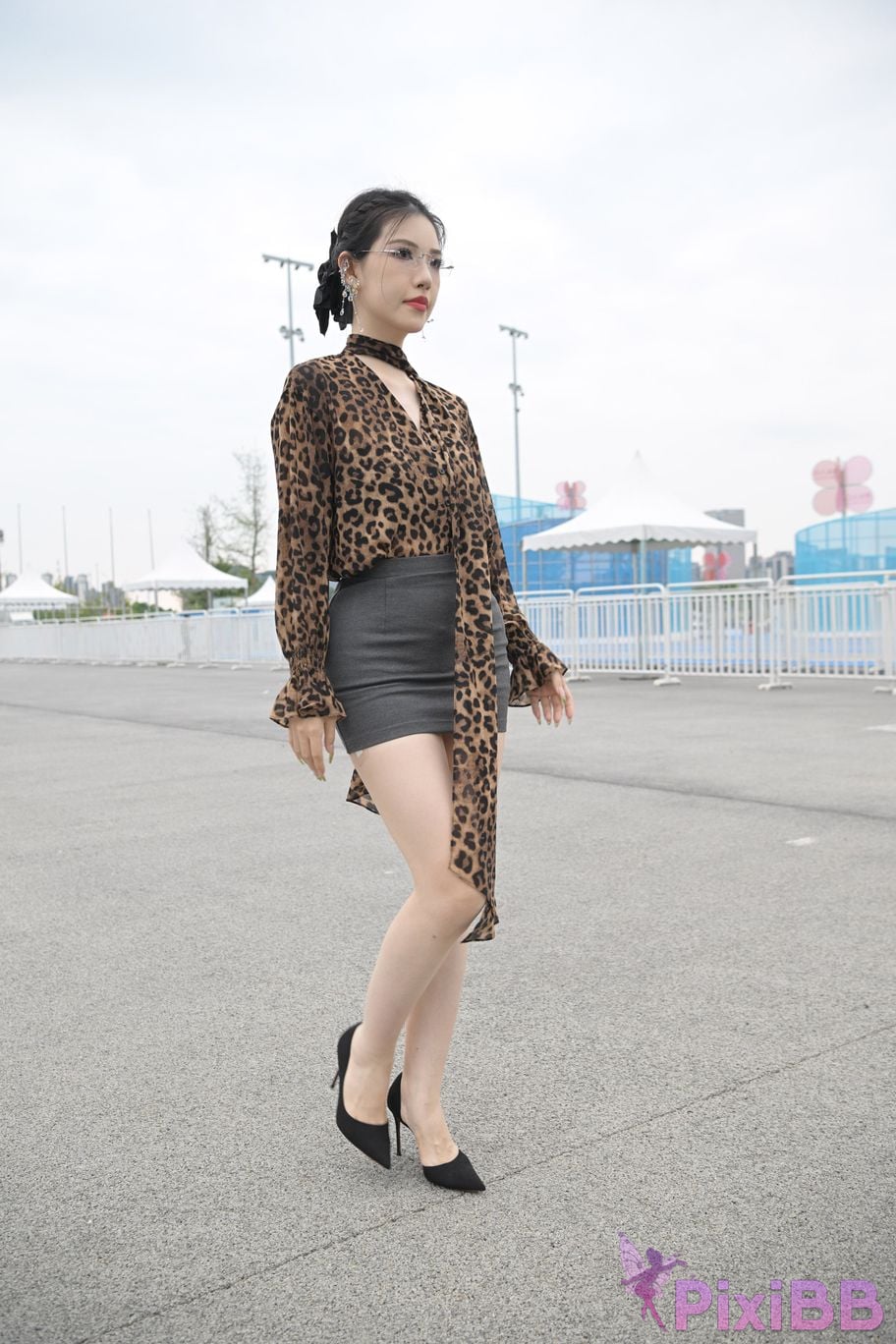 Featured Street Photography Works No.5680 Long legs leopard print PixiBB.COM 184