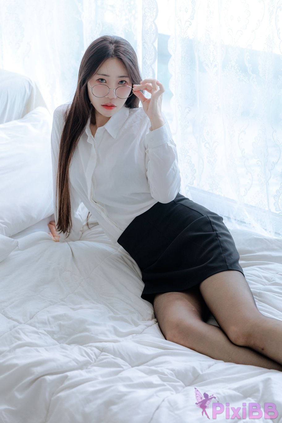 Porrinn EUN Office Girl PixiBB.COM 001