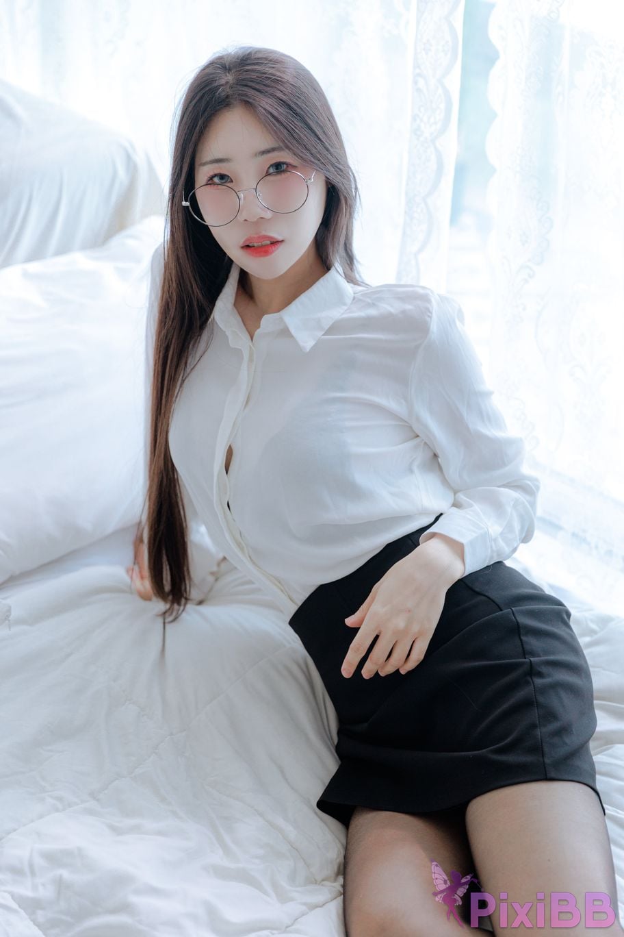 Porrinn EUN Office Girl PixiBB.COM 002