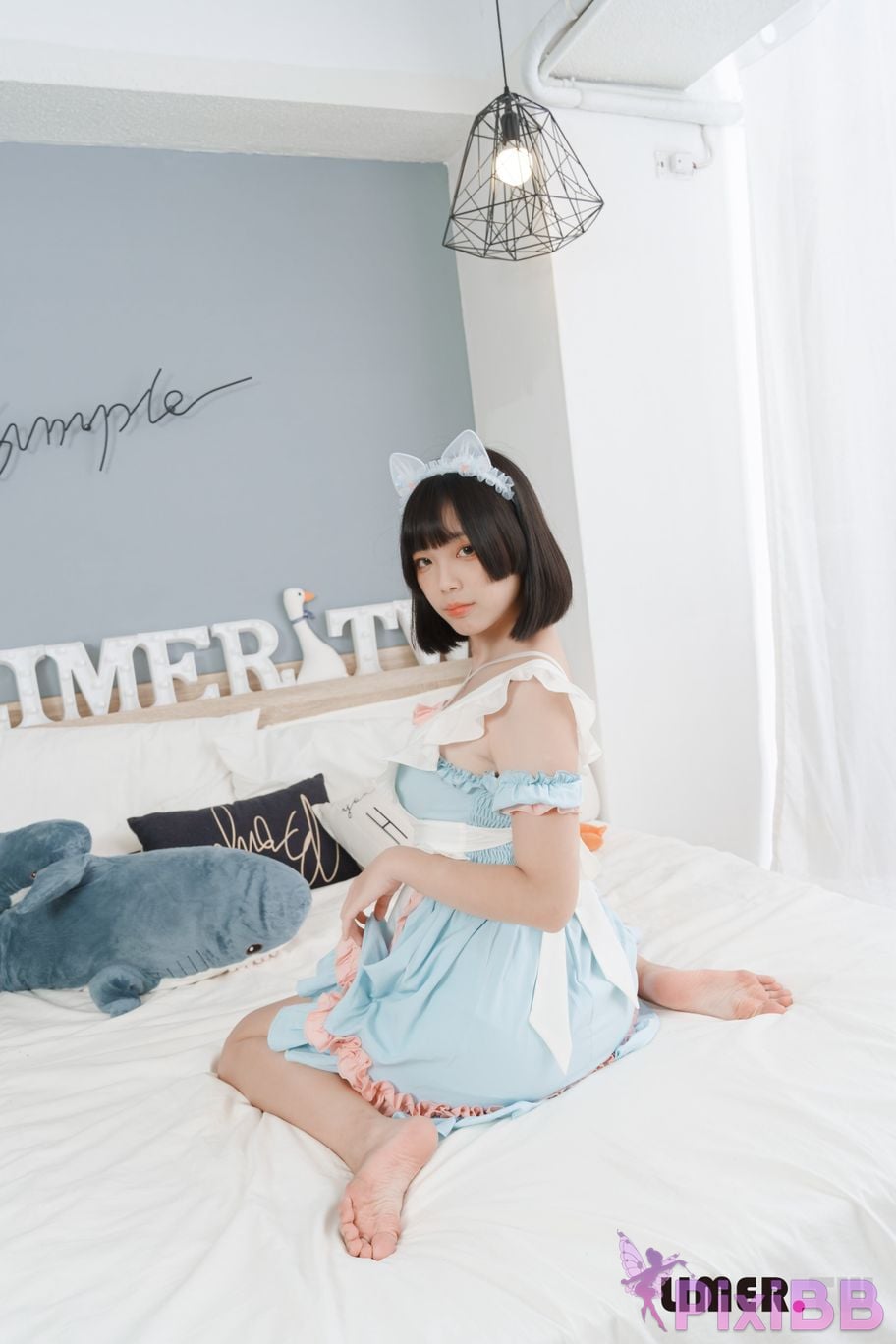 Limerence original No.055 of the maid dressed in soft European style and bare feet please enjoy master PixiBB.COM 061
