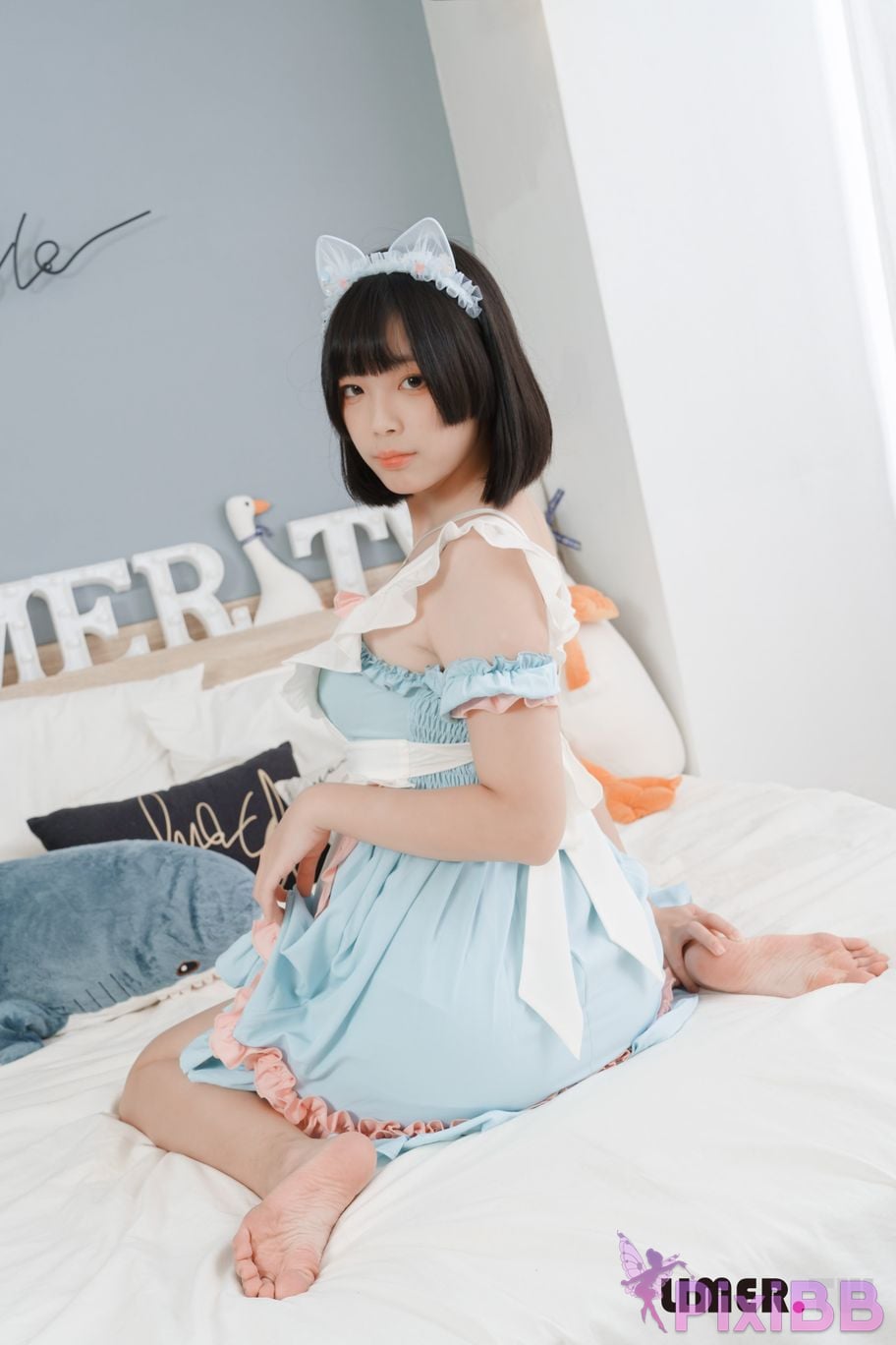 Limerence original No.055 of the maid dressed in soft European style and bare feet please enjoy master PixiBB.COM 062
