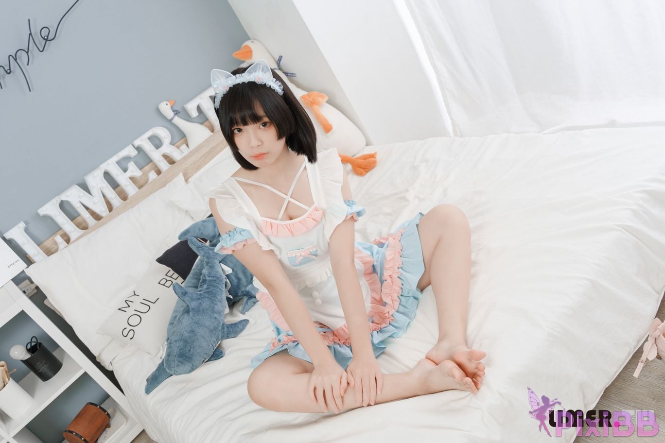 Limerence original No.055 of the maid dressed in soft European style and bare feet please enjoy master PixiBB.COM 120