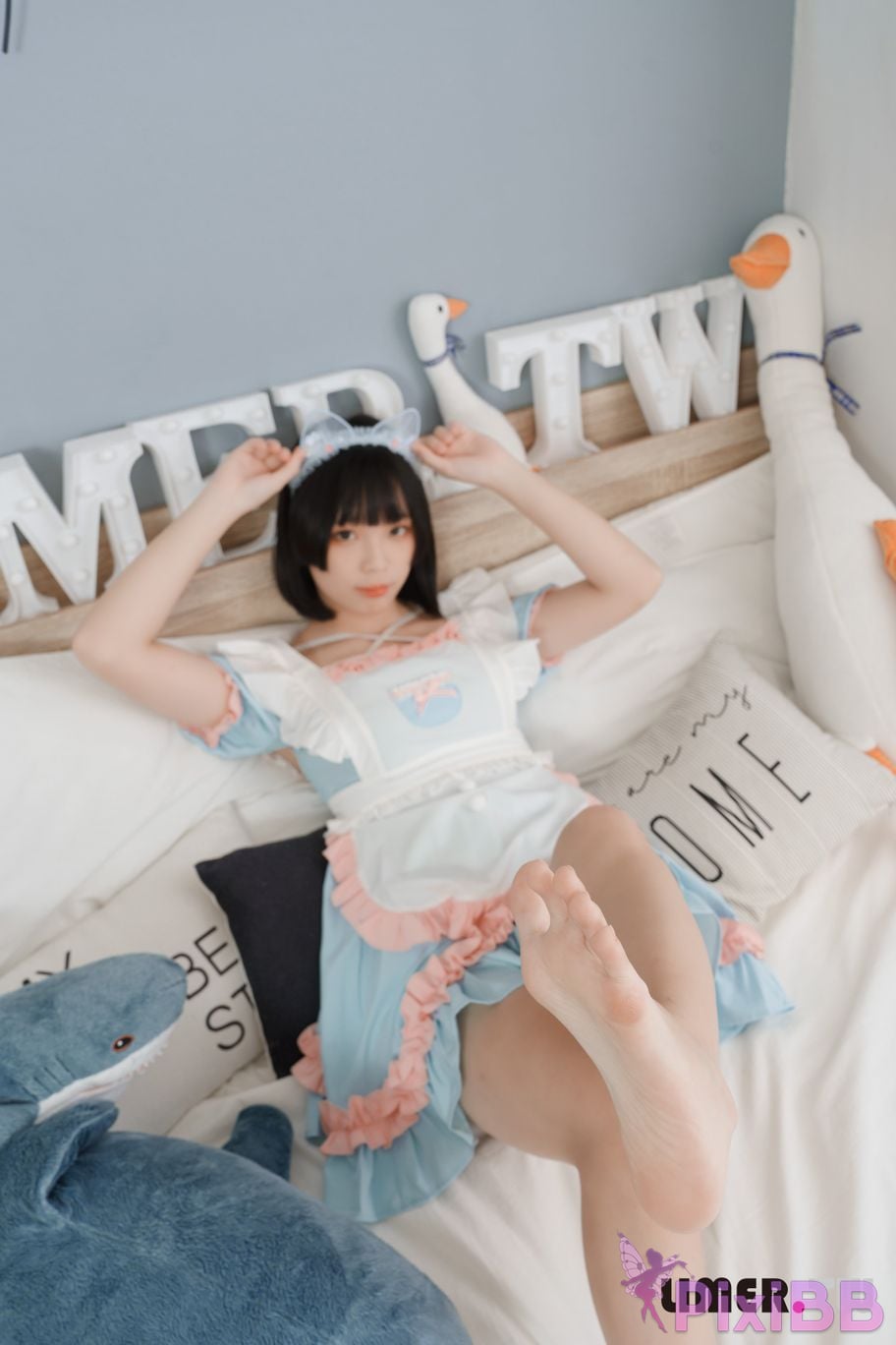 Limerence original No.055 of the maid dressed in soft European style and bare feet please enjoy master PixiBB.COM 125