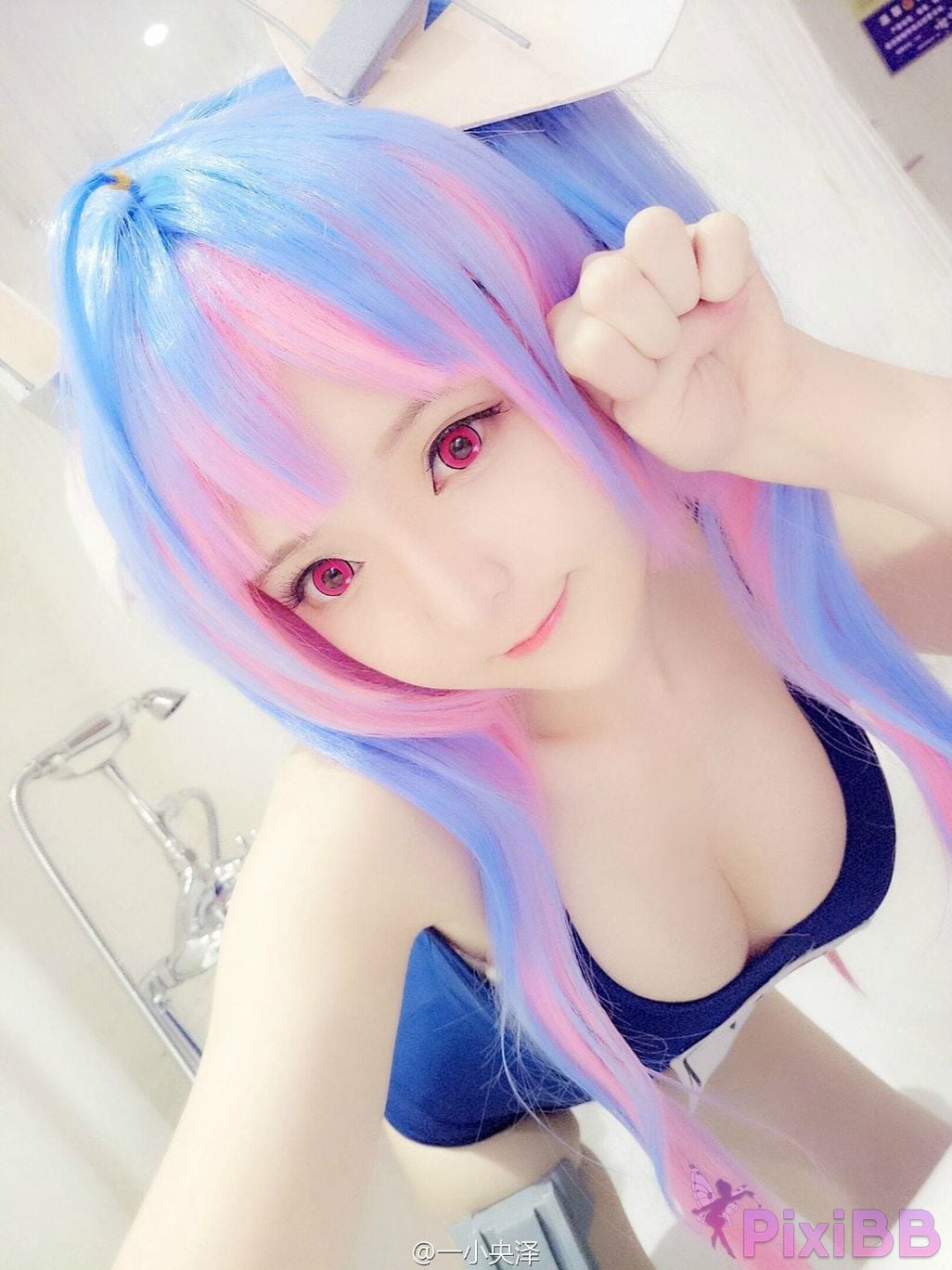 Coser yixiaoyangze PixiBB.COM 024