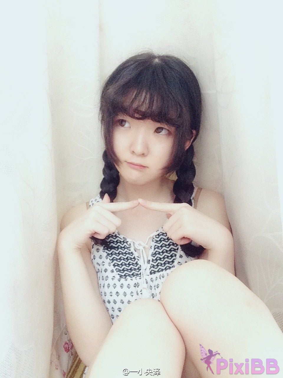 Coser yixiaoyangze PixiBB.COM 131
