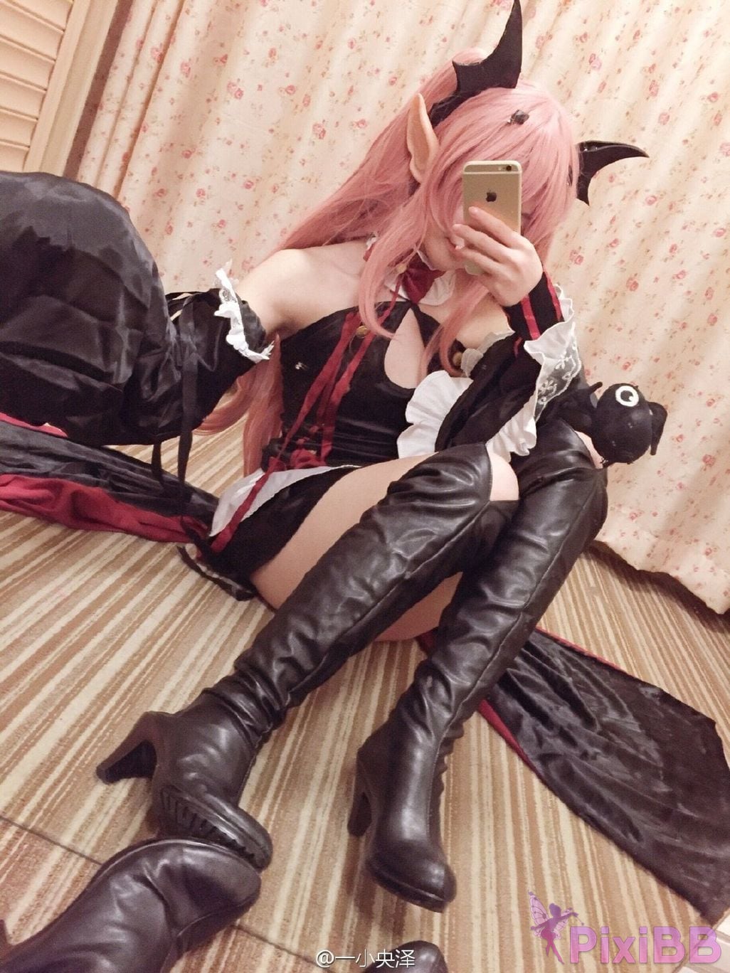 Coser yixiaoyangze PixiBB.COM 142