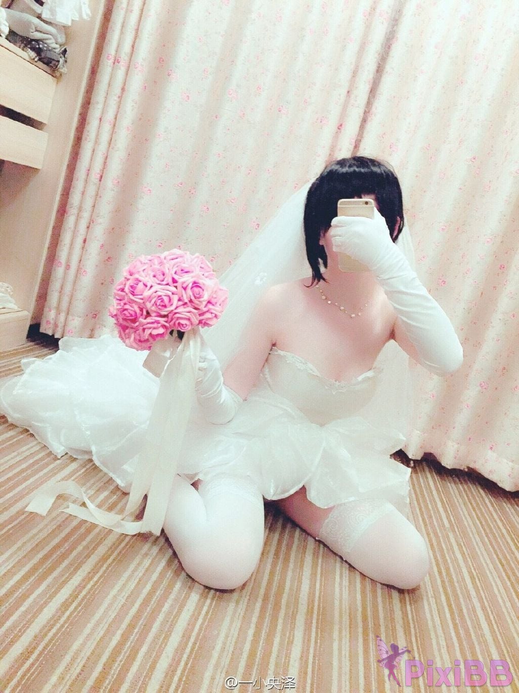 Coser yixiaoyangze PixiBB.COM 165