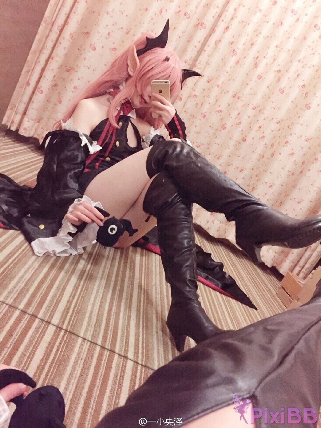 Coser yixiaoyangze PixiBB.COM 167