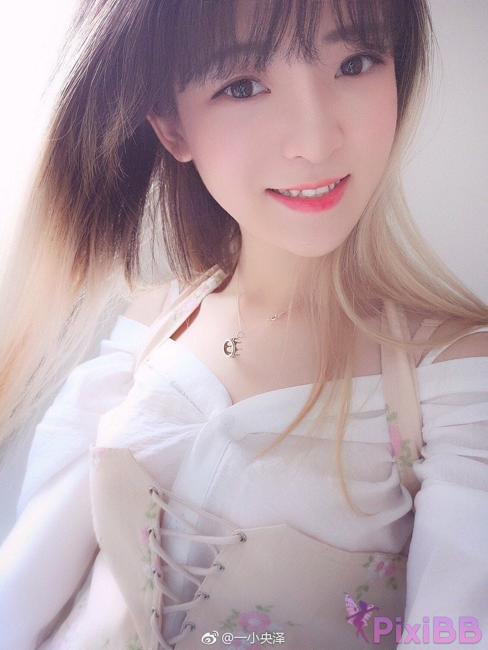 Coser yixiaoyangze PixiBB.COM 172