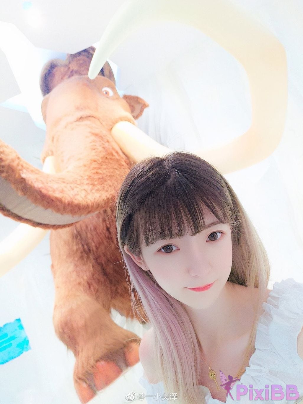 Coser yixiaoyangze PixiBB.COM 211