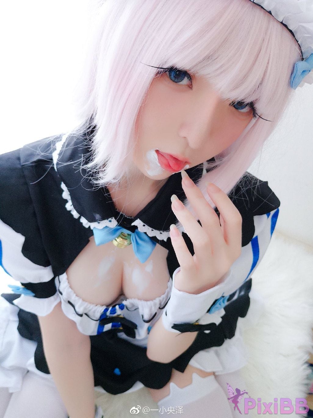 Coser yixiaoyangze PixiBB.COM 220