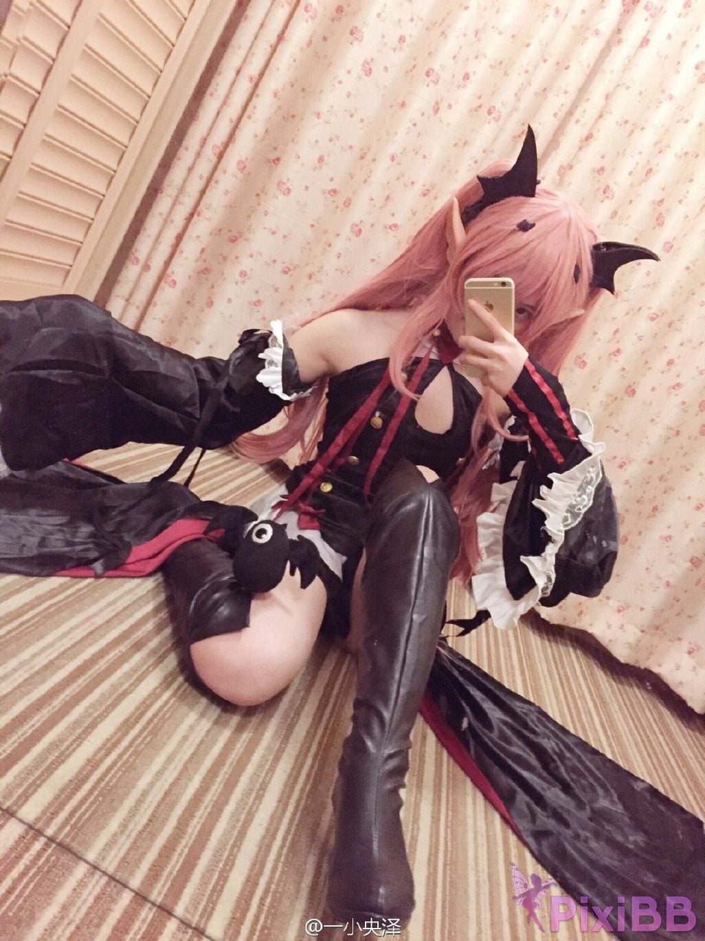 Coser yixiaoyangze PixiBB.COM 275