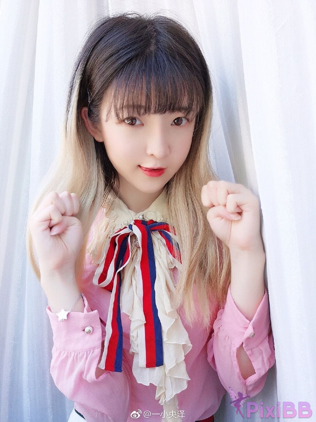 Coser yixiaoyangze PixiBB.COM 292