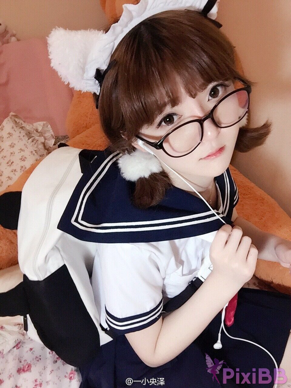 Coser yixiaoyangze PixiBB.COM 297
