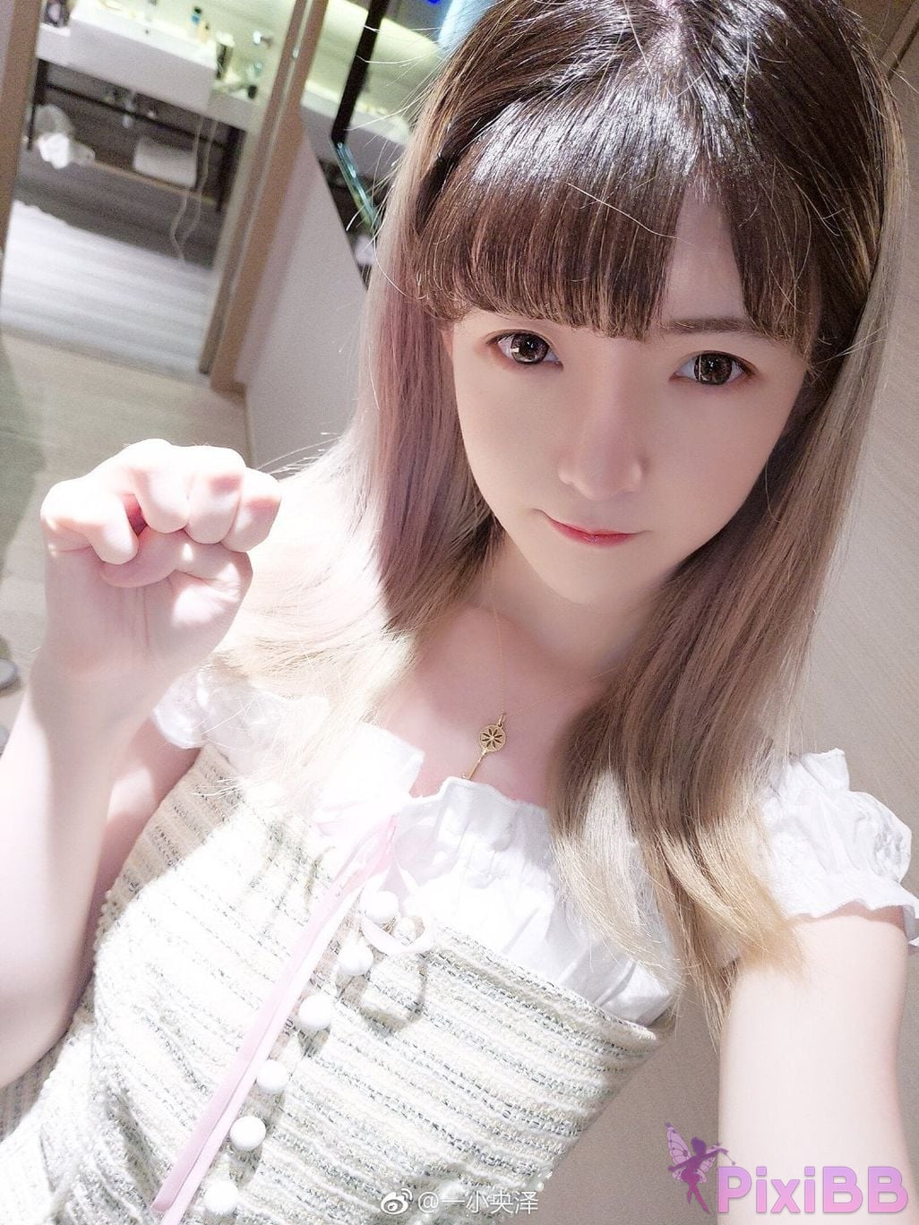 Coser yixiaoyangze PixiBB.COM 325