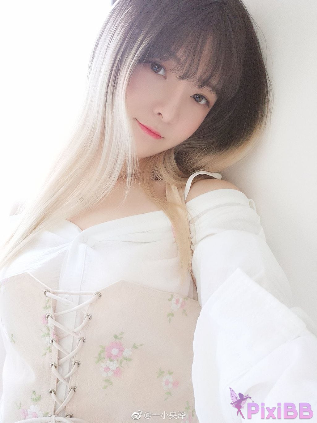 Coser yixiaoyangze PixiBB.COM 442