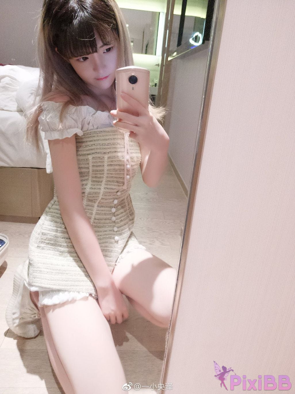 Coser yixiaoyangze PixiBB.COM 560