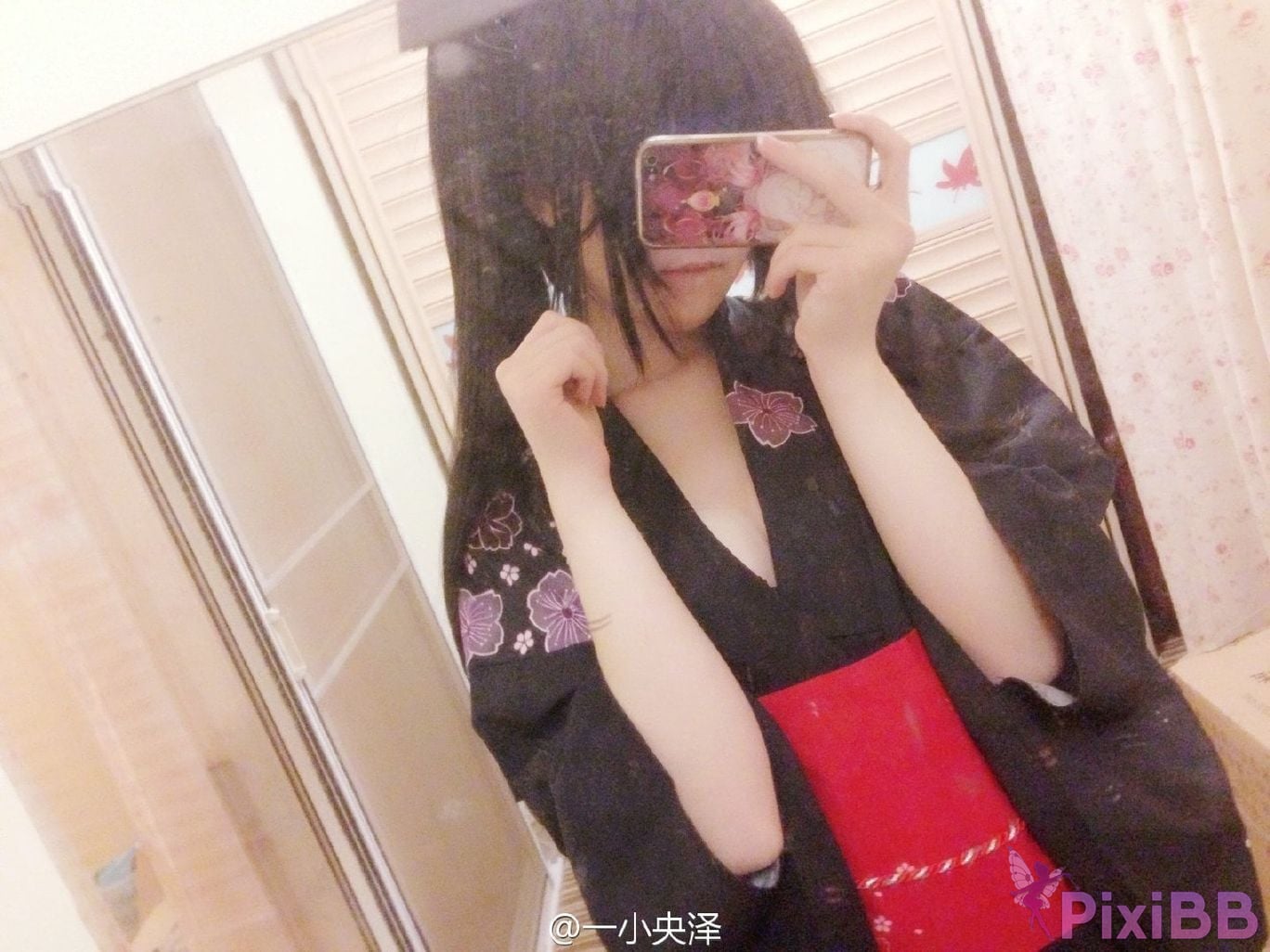 Coser yixiaoyangze PixiBB.COM 582