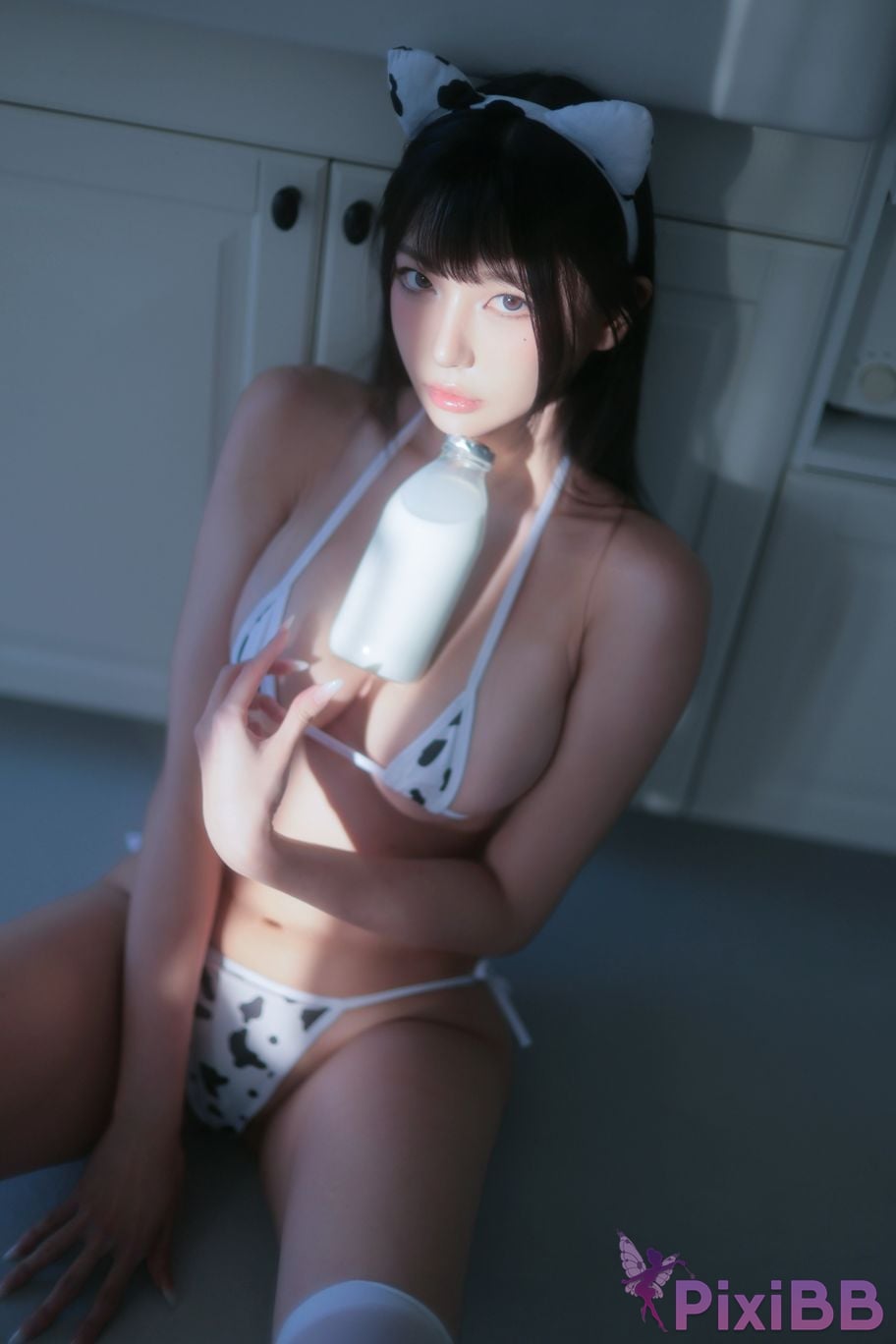 Dongeuran round Milk Cow 01 PixiBB.COM 082