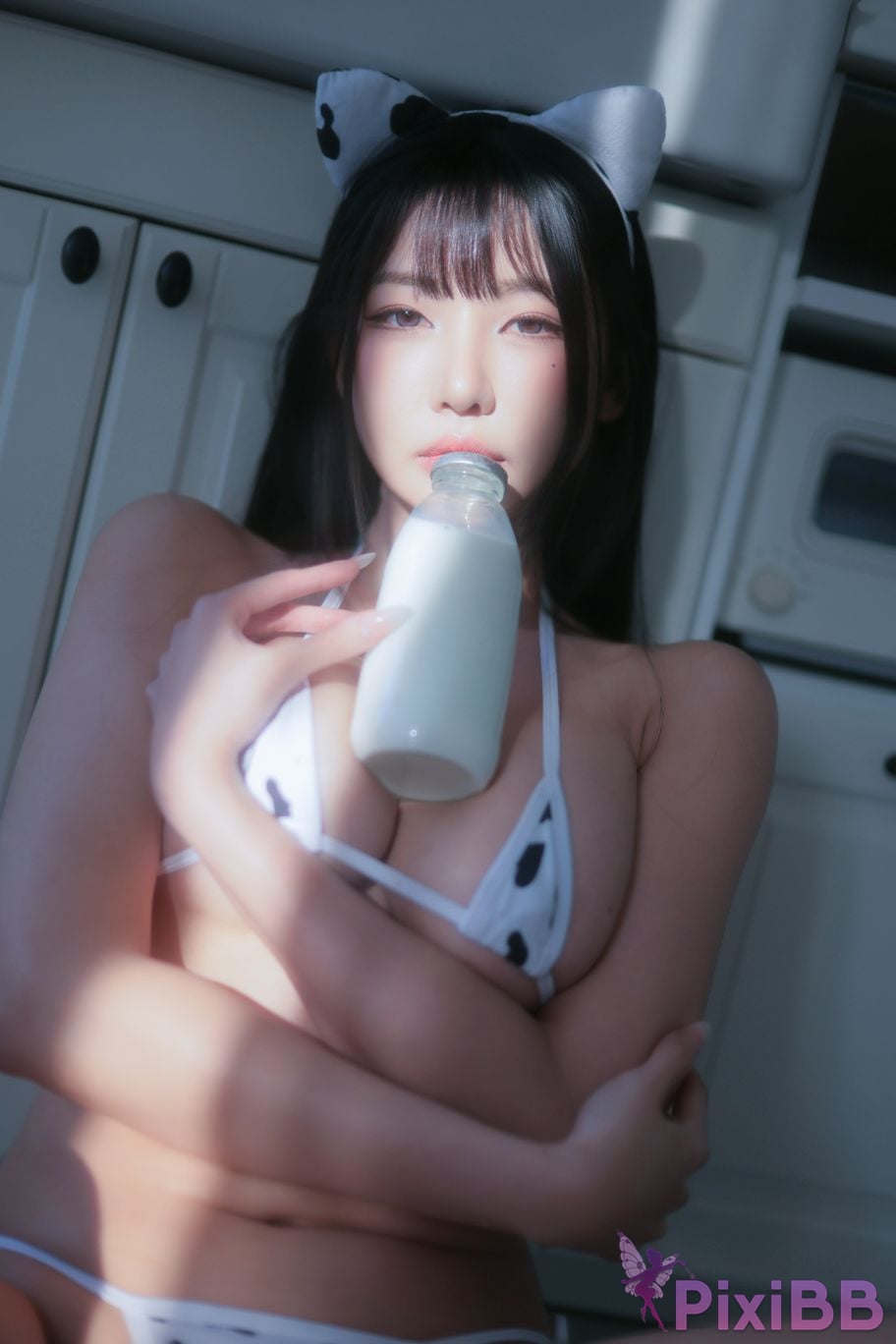 Dongeuran round Milk Cow 01 PixiBB.COM 096