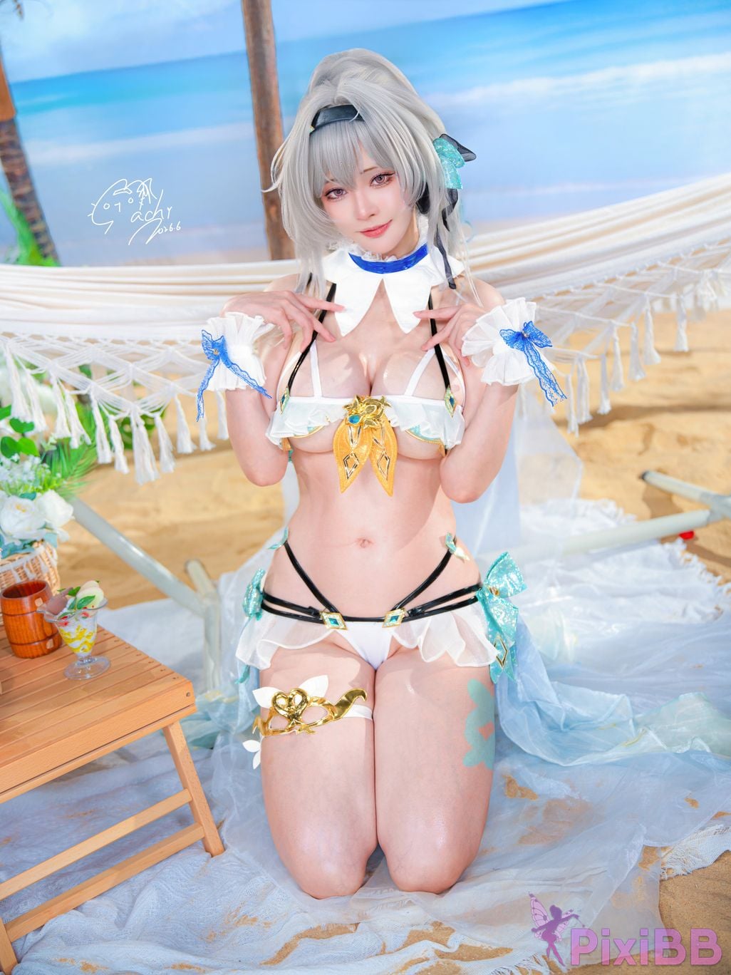 Cosplayer Machi ma ji beng huai xing qiong tie dao liu ying yong zhuang Firefly Bikini PixiBB.COM 010
