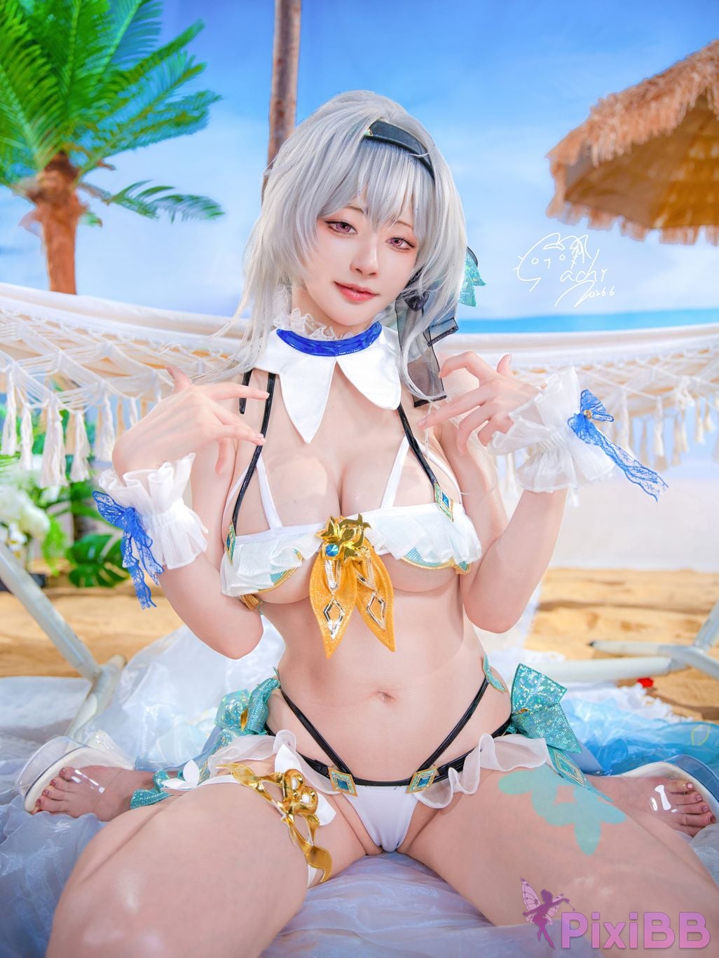 Cosplayer Machi ma ji beng huai xing qiong tie dao liu ying yong zhuang Firefly Bikini PixiBB.COM 020