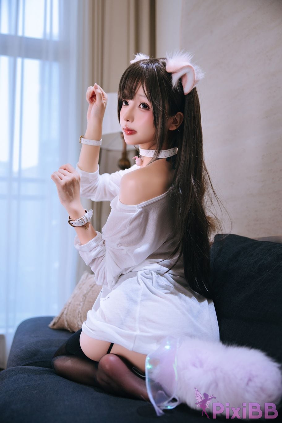 Cosplayer Hinajiao cat at home PixiBB.COM 013