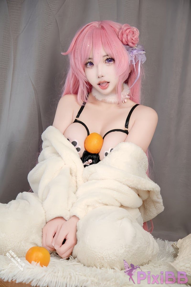 Cosplayer Vanilla Milk Meow Two tailed white tiger loli exposed outdoors PixiBB.COM 166