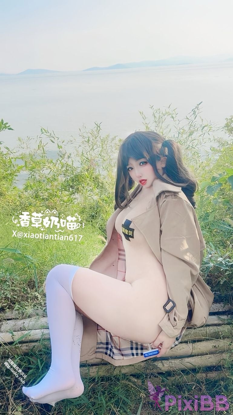 Cosplayer Vanilla Milk Meow Two tailed white tiger loli exposed outdoors PixiBB.COM 219