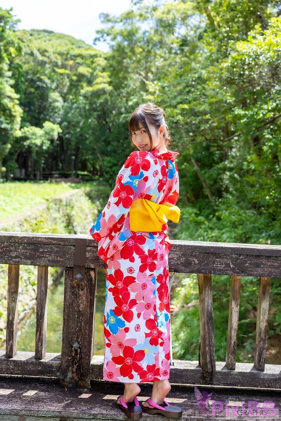 Japanese Idol Miyu Aizawa Graphis New Year s Holiday SPECIAL 2025 2026 Come Across Vol.6 7 8 9 PixiBB.COM 002