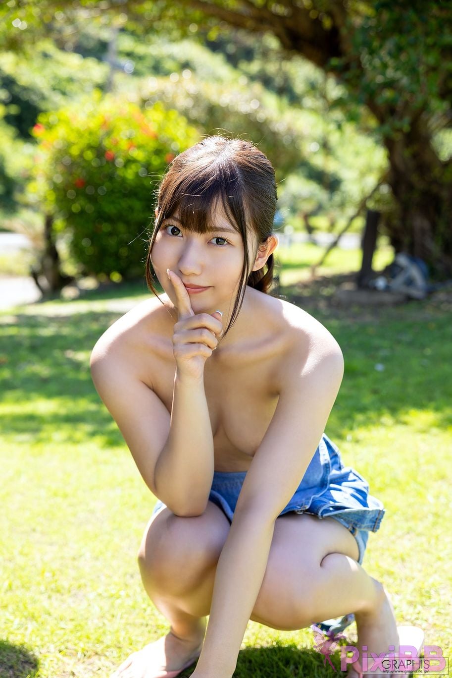 Japanese Idol Miyu Aizawa Graphis New Year s Holiday SPECIAL 2025 2026 Come Across Vol.6 7 8 9 PixiBB.COM 027