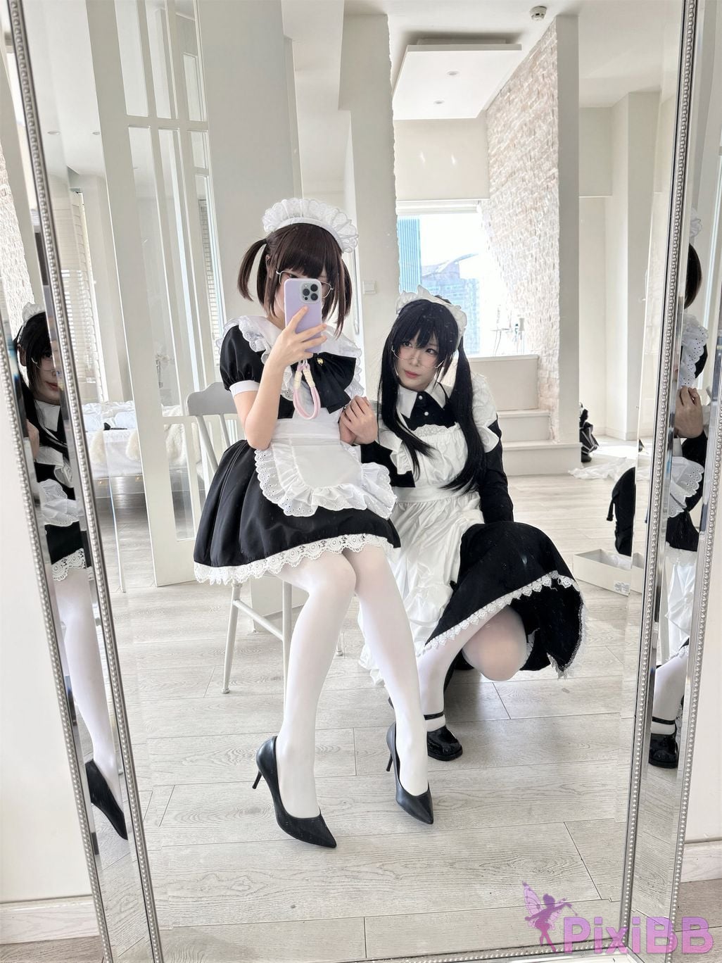 Cosplayer Senior Sister Xuan Xiao One hundred thousand precious volts double maid PixiBB.COM 004