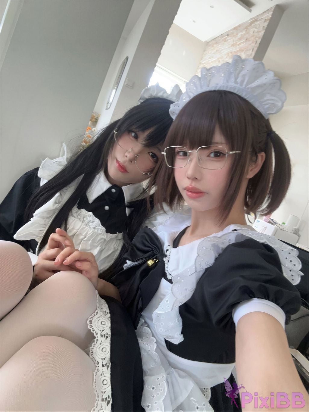 Cosplayer Senior Sister Xuan Xiao One hundred thousand precious volts double maid PixiBB.COM 012