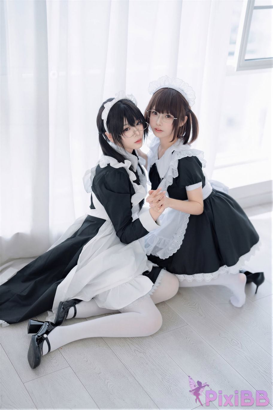 Cosplayer Senior Sister Xuan Xiao One hundred thousand precious volts double maid PixiBB.COM 025