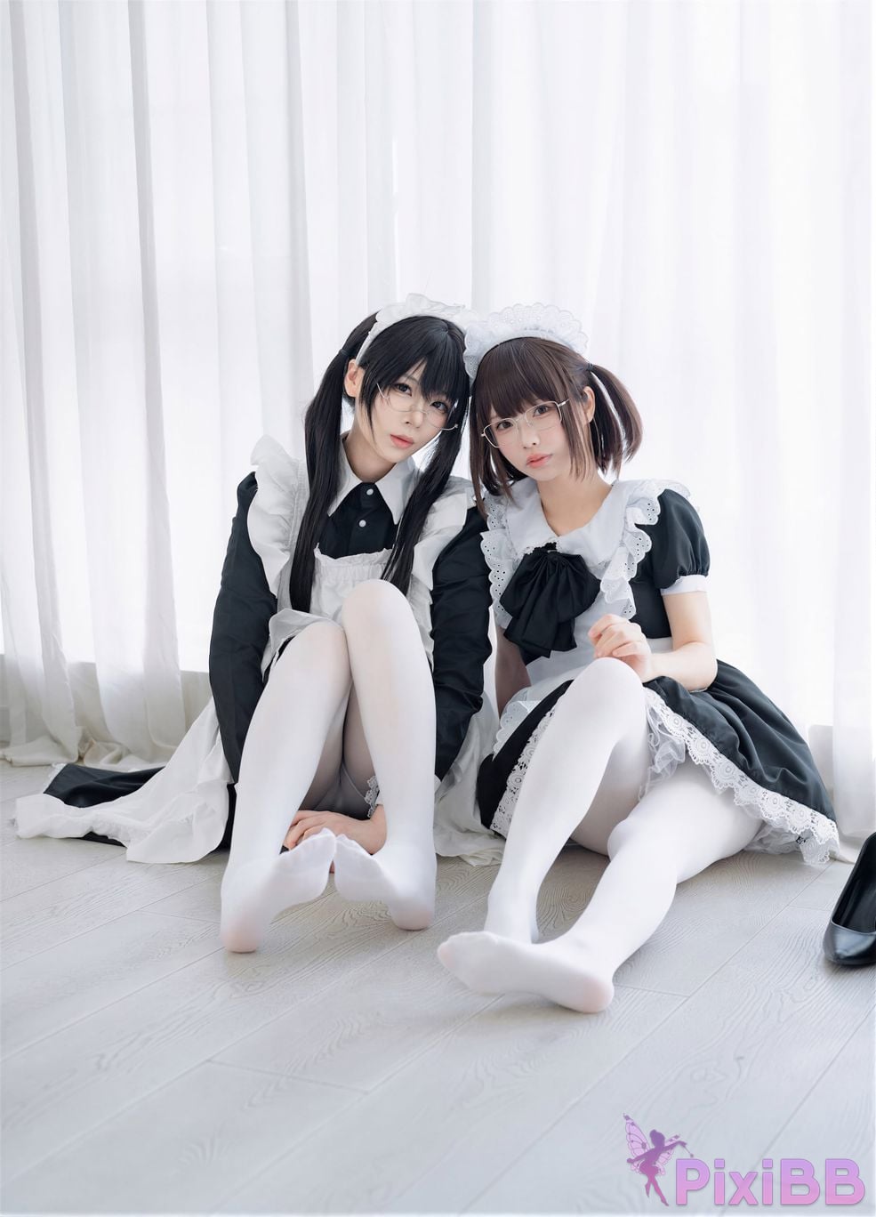 Cosplayer Senior Sister Xuan Xiao One hundred thousand precious volts double maid PixiBB.COM 032