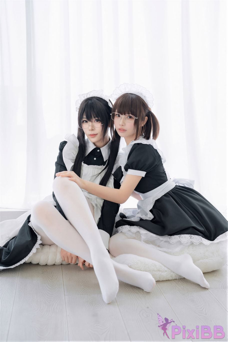 Cosplayer Senior Sister Xuan Xiao One hundred thousand precious volts double maid PixiBB.COM 040