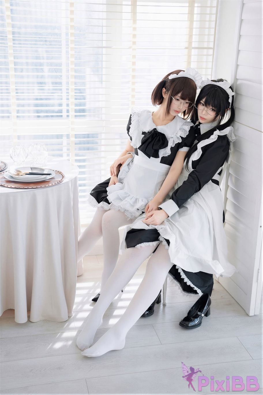 Cosplayer Senior Sister Xuan Xiao One hundred thousand precious volts double maid PixiBB.COM 050