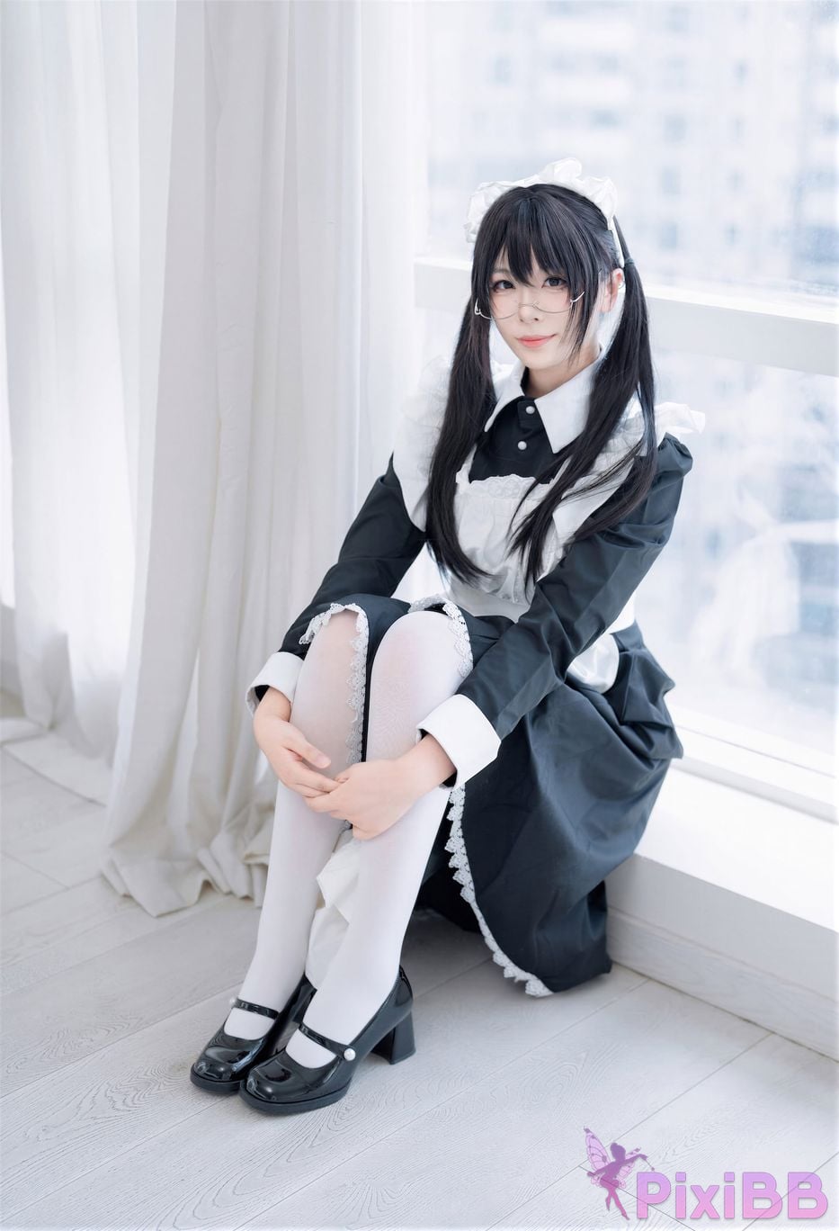 Cosplayer Senior Sister Xuan Xiao One hundred thousand precious volts double maid PixiBB.COM 083