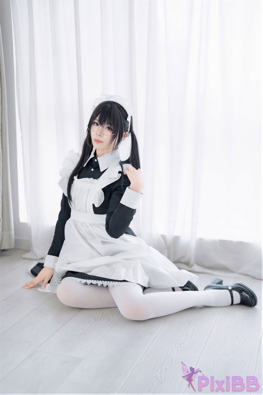Cosplayer Senior Sister Xuan Xiao One hundred thousand precious volts double maid PixiBB.COM 087
