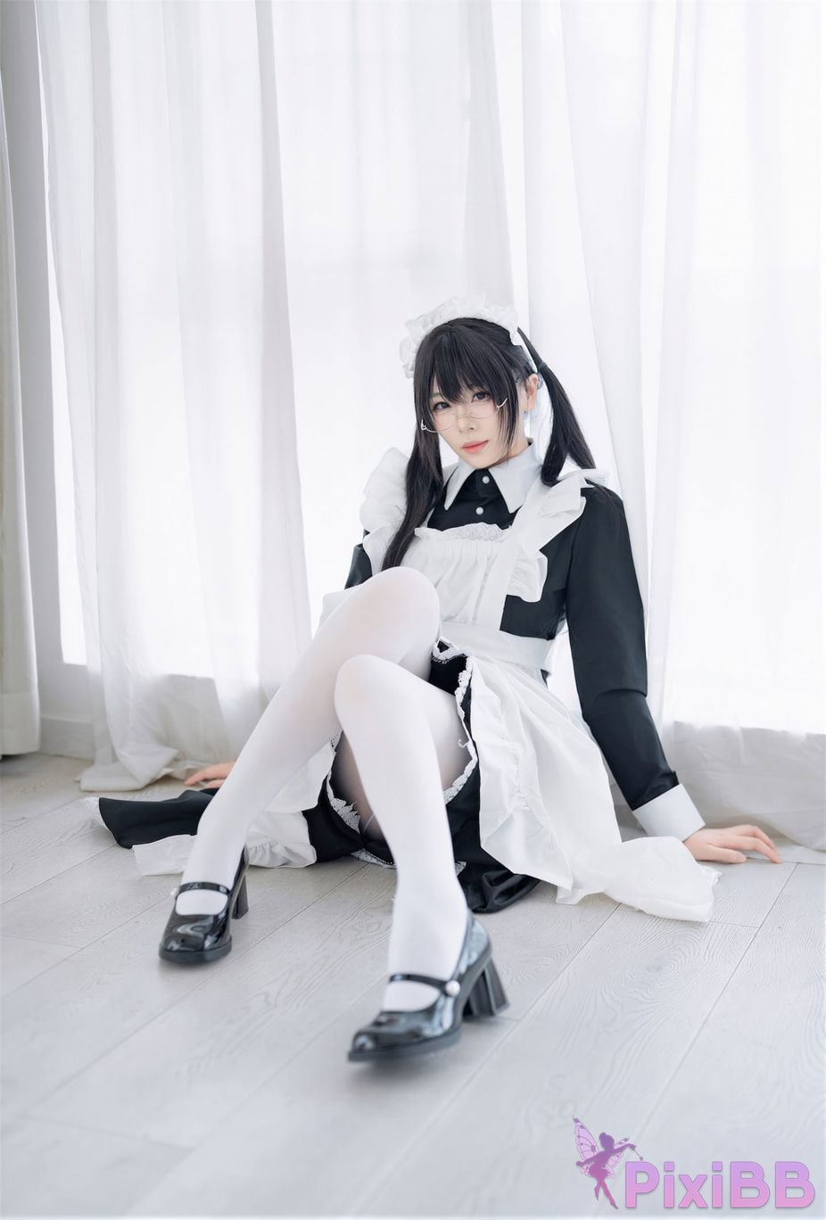 Cosplayer Senior Sister Xuan Xiao One hundred thousand precious volts double maid PixiBB.COM 088