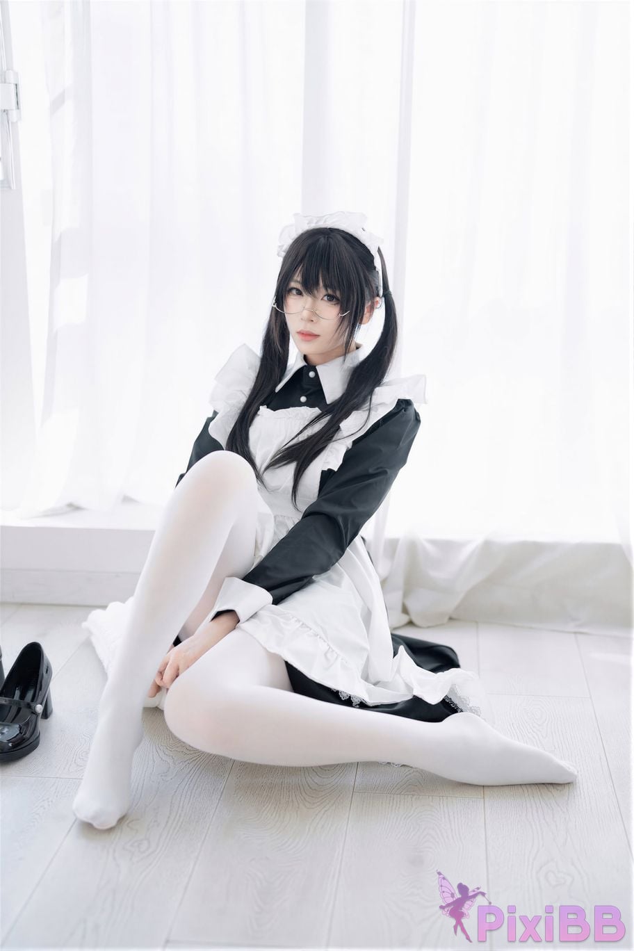 Cosplayer Senior Sister Xuan Xiao One hundred thousand precious volts double maid PixiBB.COM 091