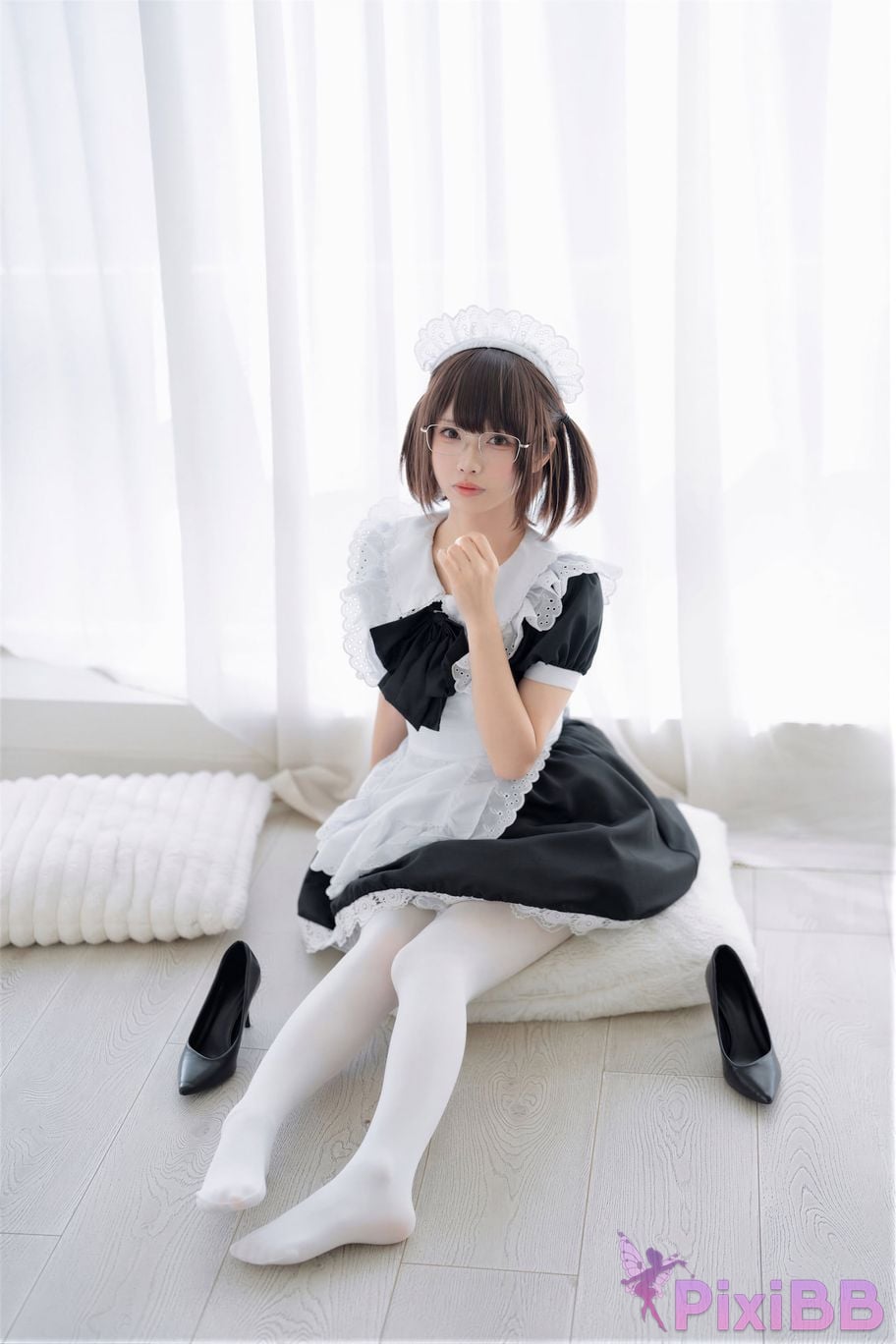 Cosplayer Senior Sister Xuan Xiao One hundred thousand precious volts double maid PixiBB.COM 094