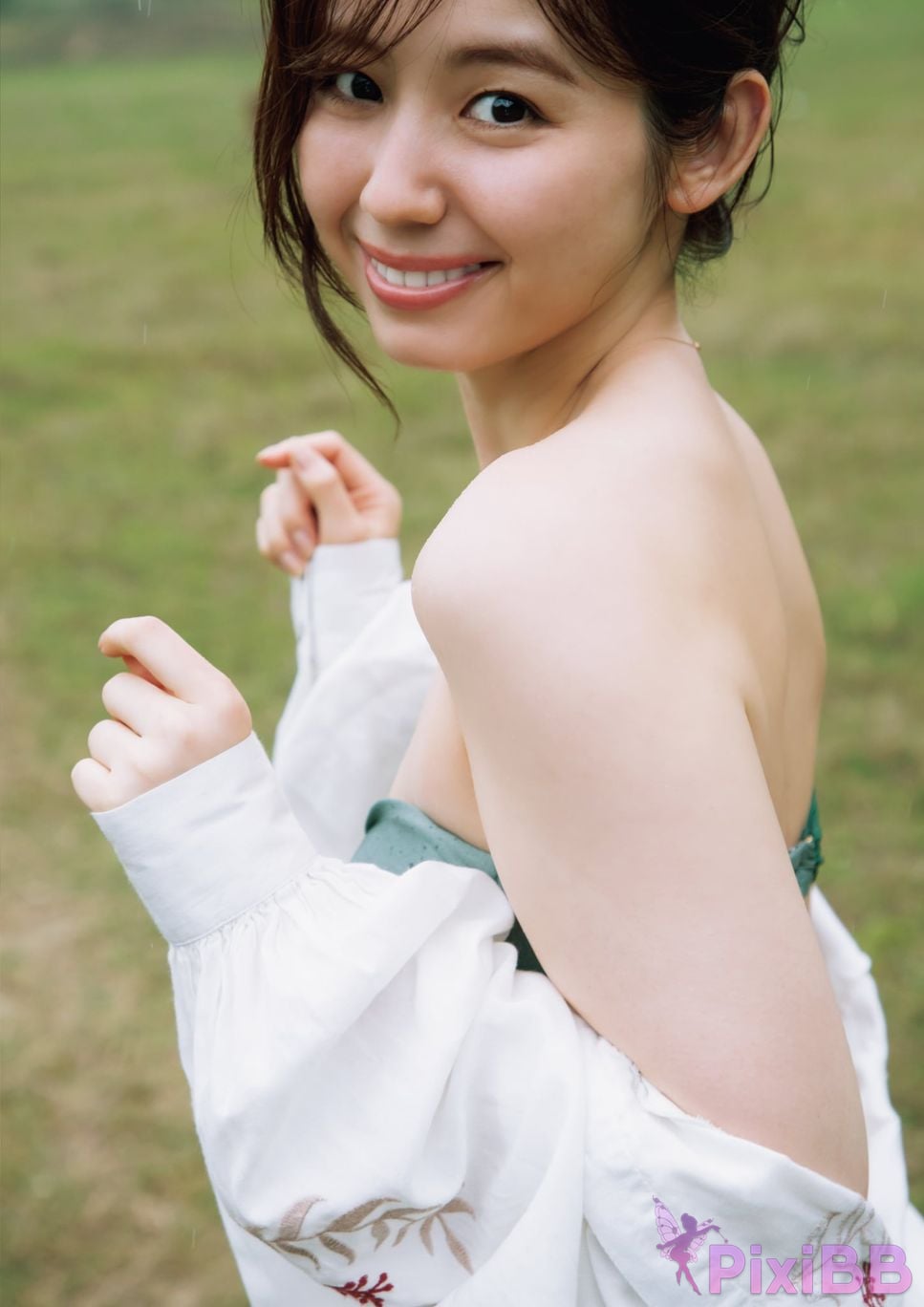 Japanese Idol Rina Koike Includes bonus cuts only available in the electronic version photo collection crave PixiBB.COM 081