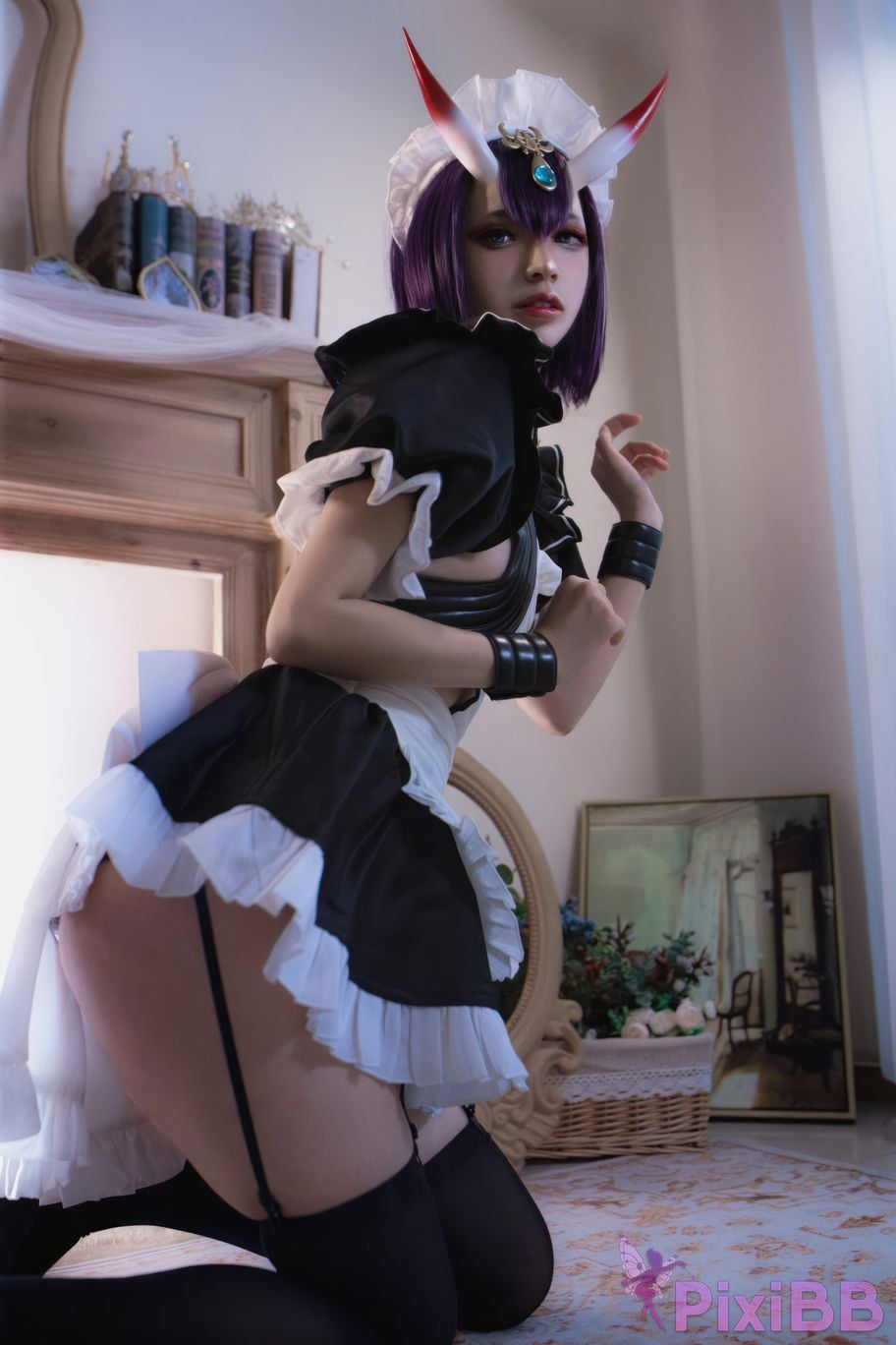 Cosplayer crazy cat ss Drinking girl maid PixiBB.COM 030