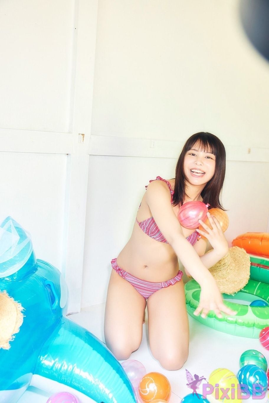 Japanese Idol Amisa Miyazaki FLASH digital photo book Sweet Summer PixiBB.COM 009