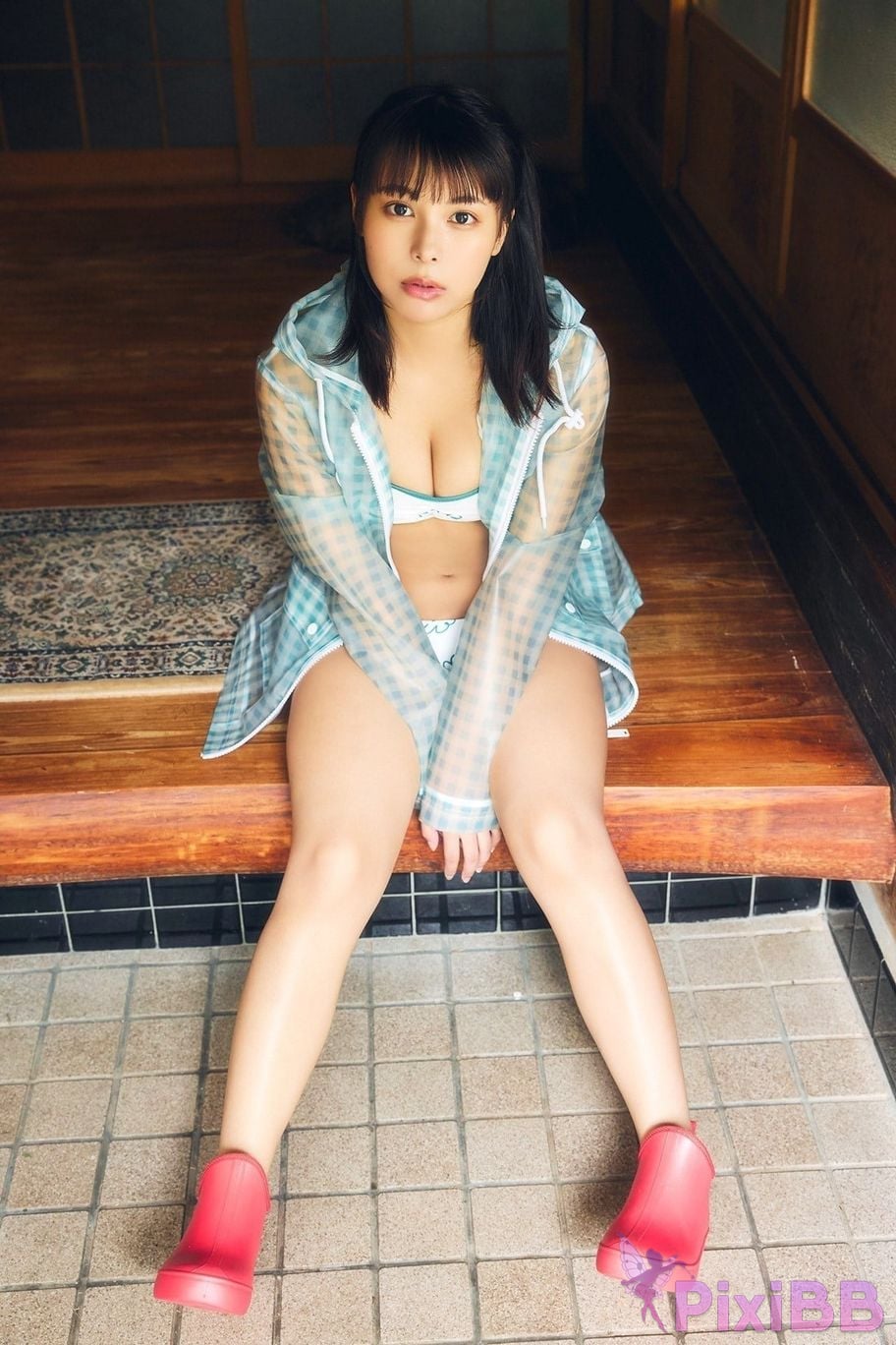 Japanese Idol Amisa Miyazaki FLASH digital photo book Sweet Summer PixiBB.COM 032