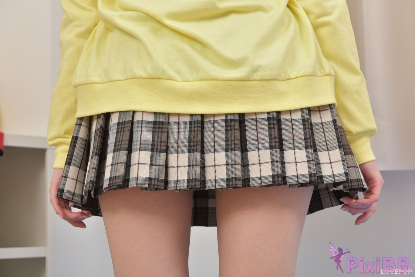 Japanese Idol Yuri Toka Yuuri Kirika Lovepop No.L 0719 Photoset School Uniform Hoodie PixiBB.COM 003
