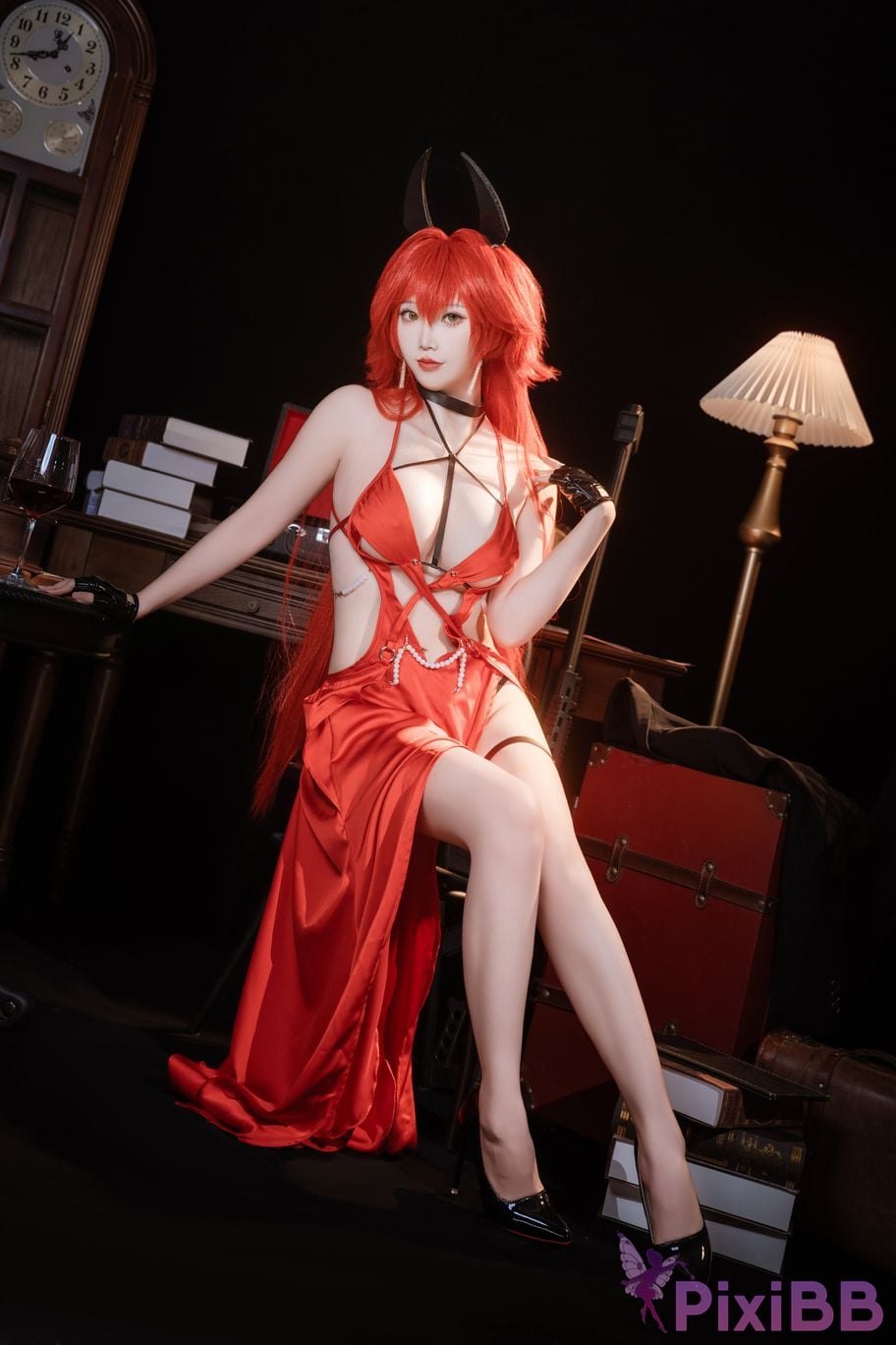 Coser Mian bing xian er Nikke PixiBB.COM 007
